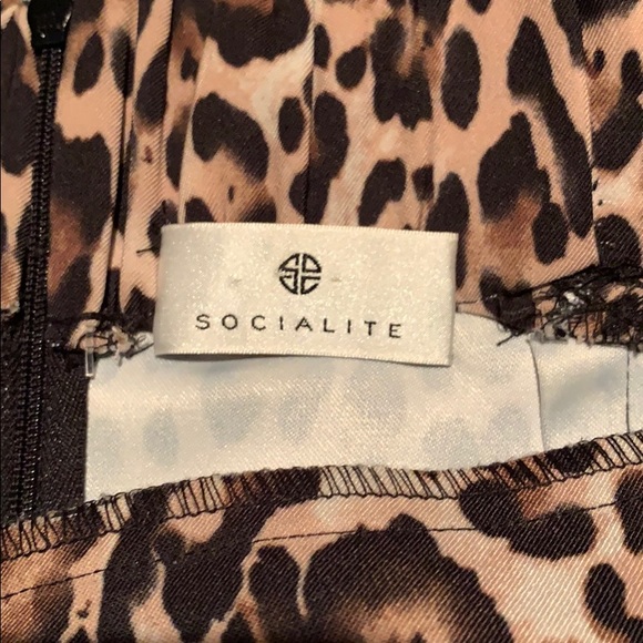 NWOT Socialite Leopard MIdi Pencil Skirt Small - Picture 6 of 7
